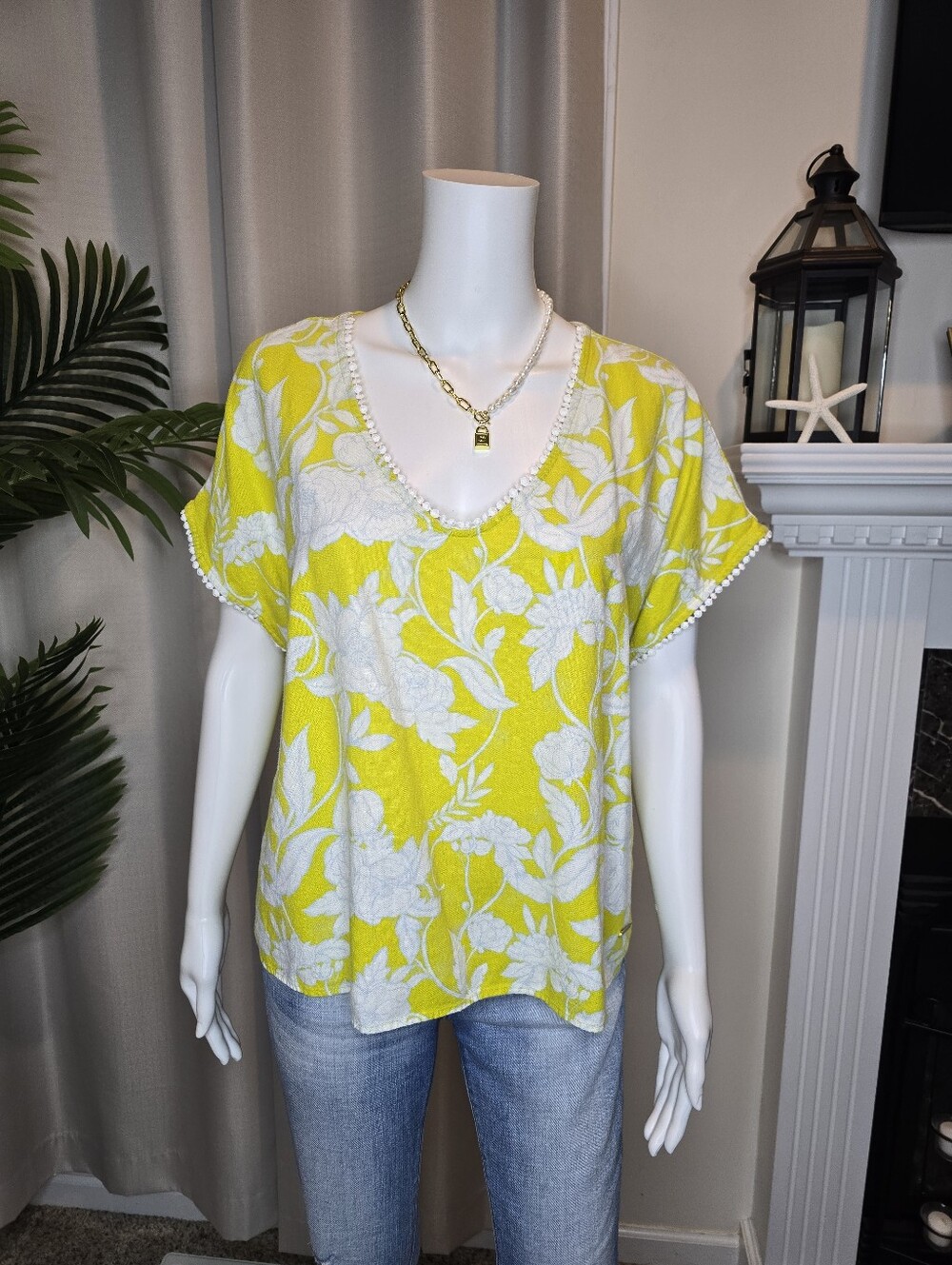 Marc New York, By Andrew Marc, Floral Linen Blend Top, Yellow L